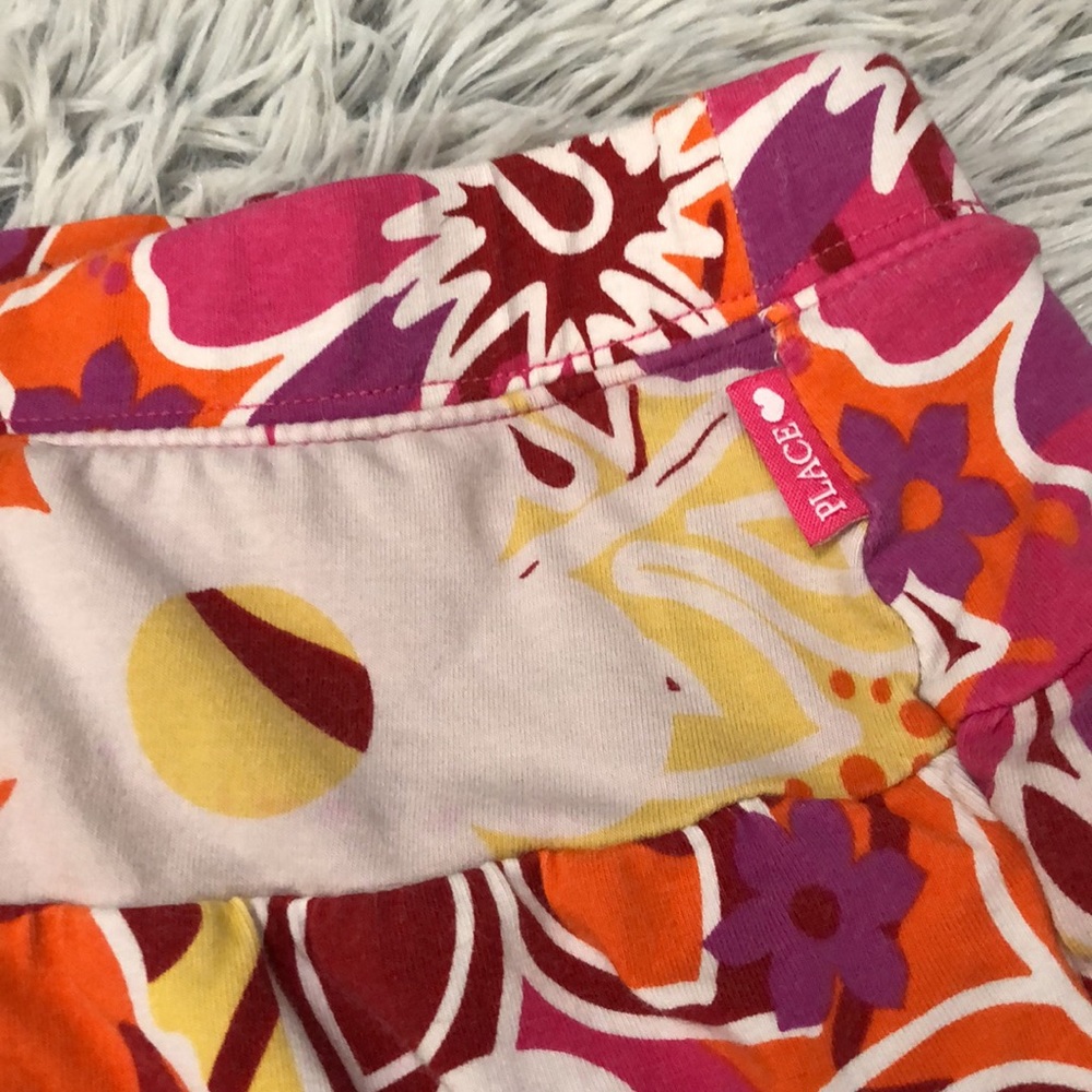 5/$15 Children's Place Floral Skort - Picture 4 of 7